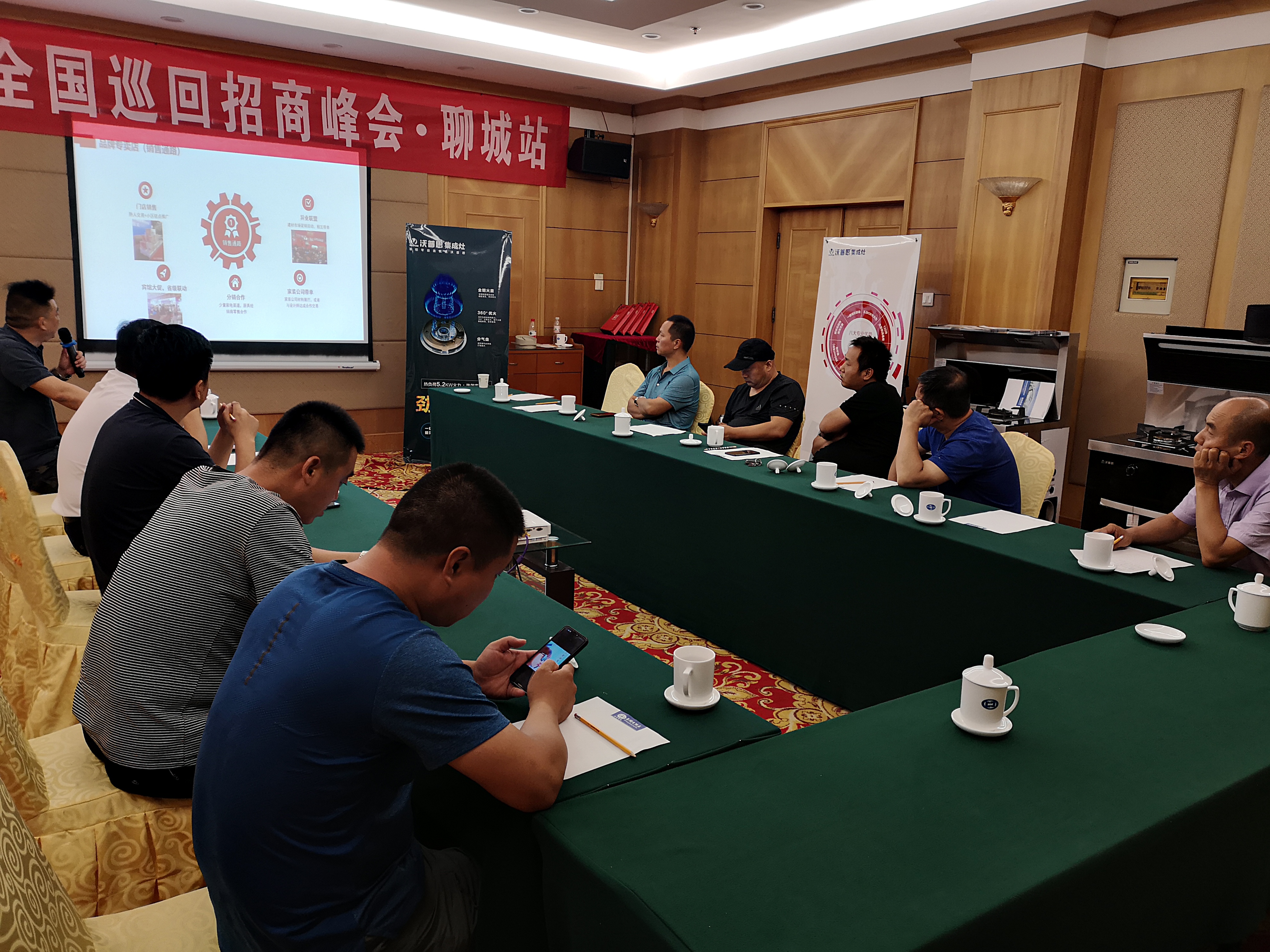 a037183b7d4907fc07e3611feaac8355.jpg